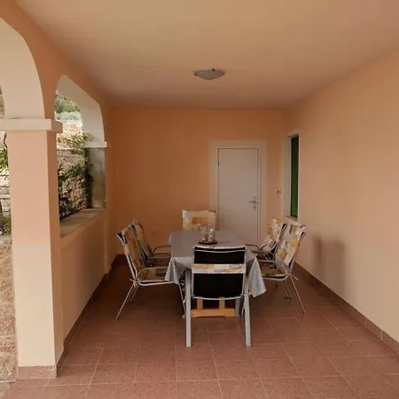Apartments Var דירה *