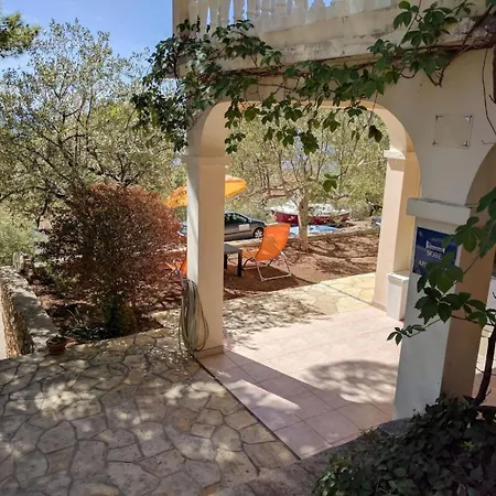Apartments Var *