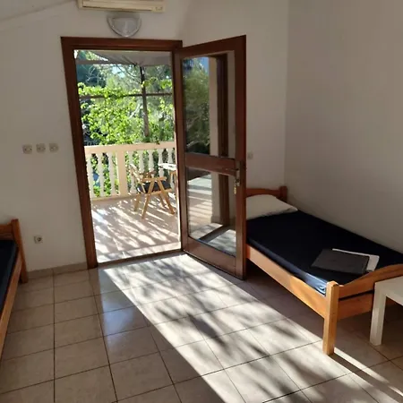 Apartments Var סבטה נדלייה