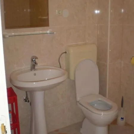 Apartments Var * סבטה נדלייה