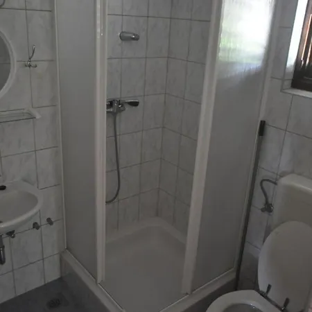 Apartments Var Appartement Sveta Nedelja (Hvar)